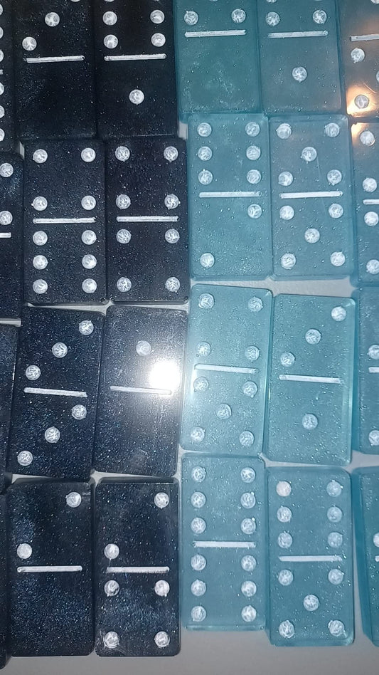 Blue dominos